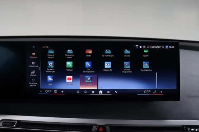 BMW iX (2025) thumbnail 24