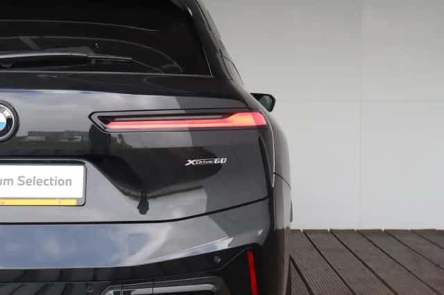 BMW iX (2025) thumbnail 41