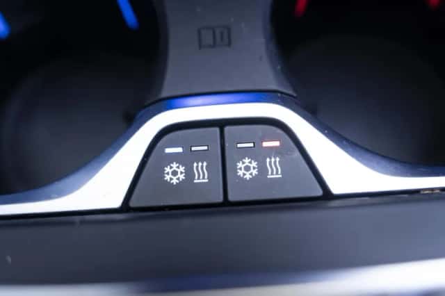 BMW X5 (2022) thumbnail 42