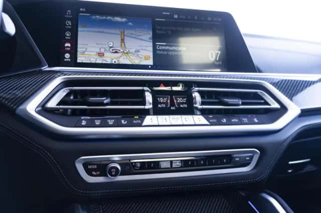 BMW X5 (2022) thumbnail 43