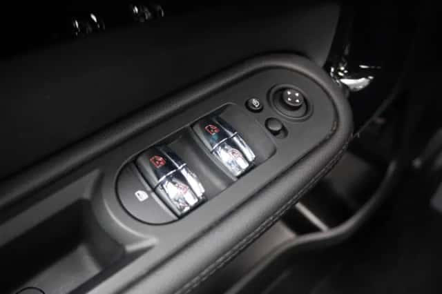 MINI Countryman (2021) thumbnail 32