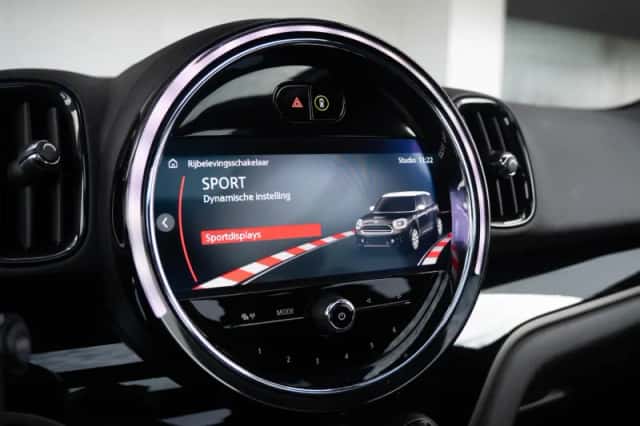 MINI Countryman (2021) thumbnail 38