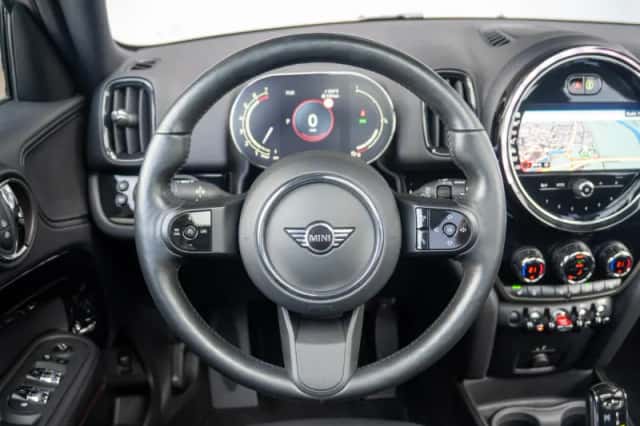 MINI Countryman (2021) thumbnail 10