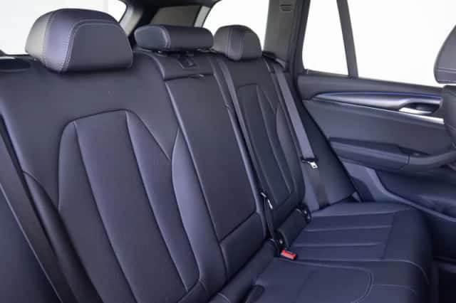 BMW X3 (2024) thumbnail 11