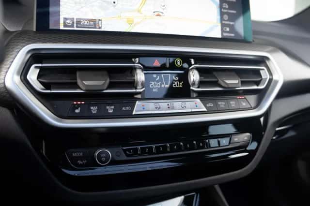 BMW X3 (2024) thumbnail 15