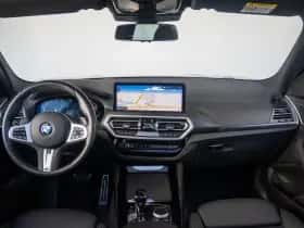 BMW X3 (2024) thumbnail 3