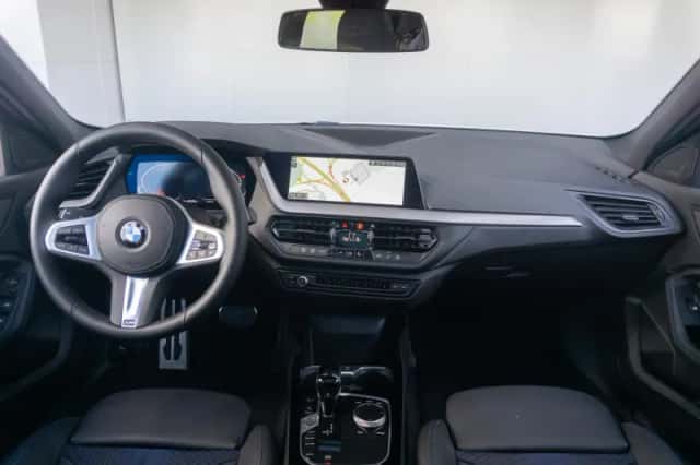 BMW 1-Serie (2023) thumbnail 18
