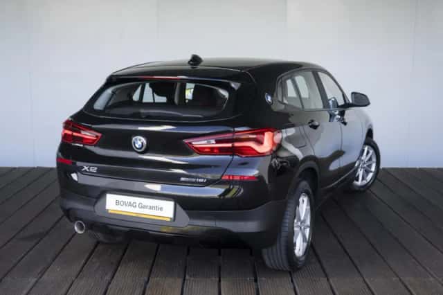 BMW X2 (2018) thumbnail 2