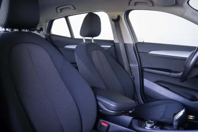 BMW X2 (2018) thumbnail 4