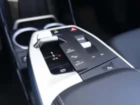 BMW iX1 (2025) thumbnail 13