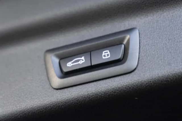 BMW iX1 (2025) thumbnail 23
