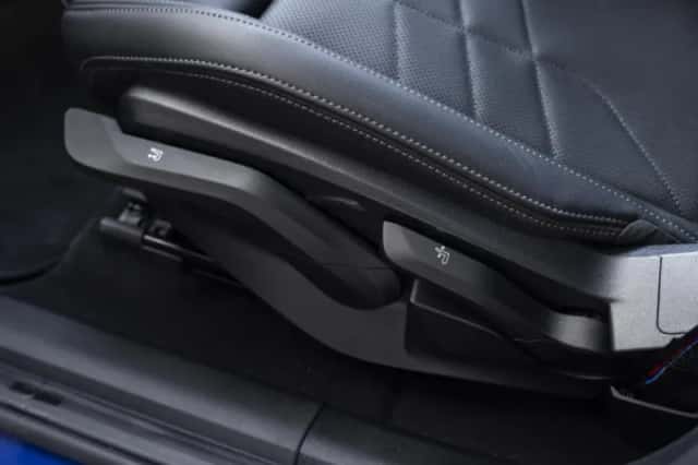 BMW iX1 (2025) thumbnail 31
