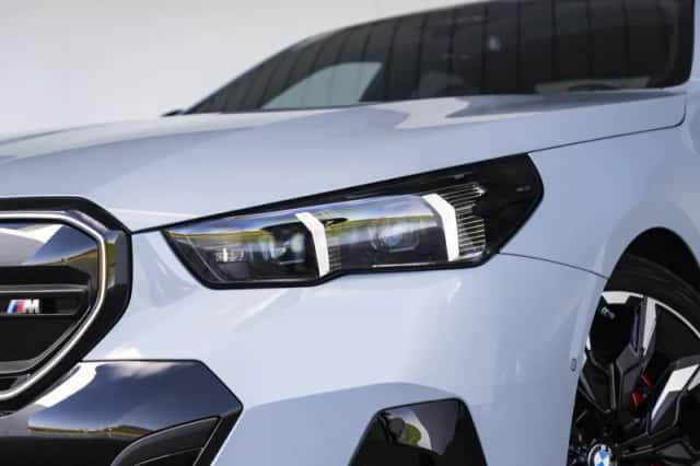 BMW i5 (2026) thumbnail 15