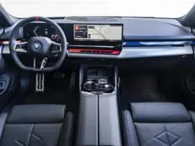BMW i5 (2026) thumbnail 3