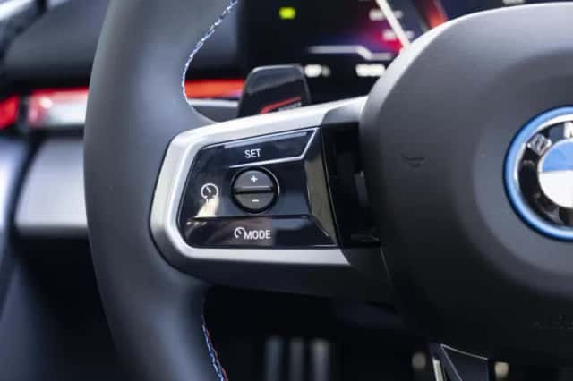 BMW i5 (2026) thumbnail 29