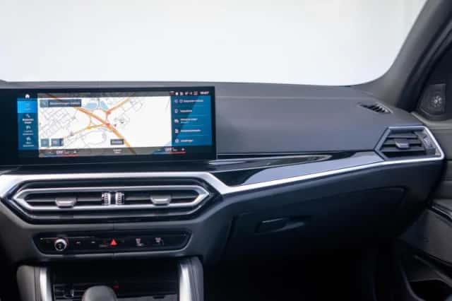 BMW 3-Serie (2024) thumbnail 12