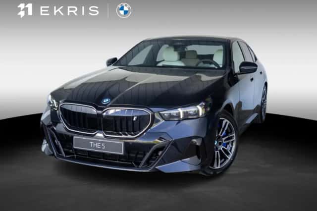 BMW i5 (2026) thumbnail 1
