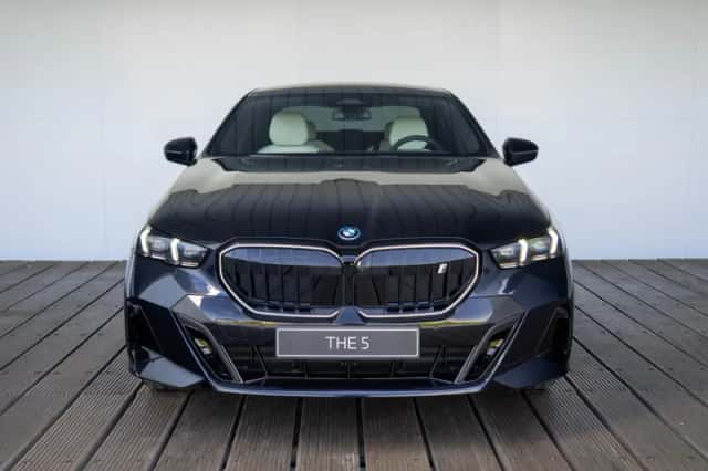 BMW i5 (2026) thumbnail 3