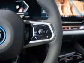 BMW i5 (2026) thumbnail 35