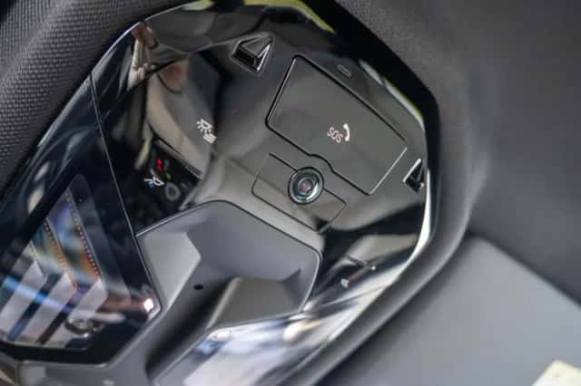BMW i5 (2026) thumbnail 44