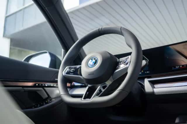 BMW i5 (2026) thumbnail 46