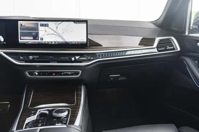 BMW X5 (2025) thumbnail 12
