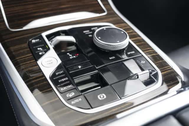 BMW X5 (2025) thumbnail 13