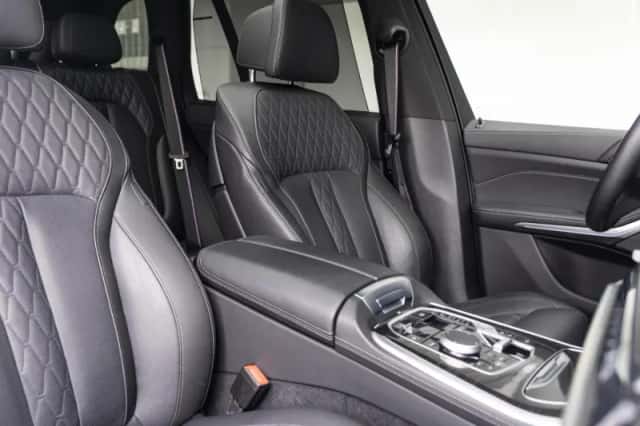 BMW X5 (2025) thumbnail 4