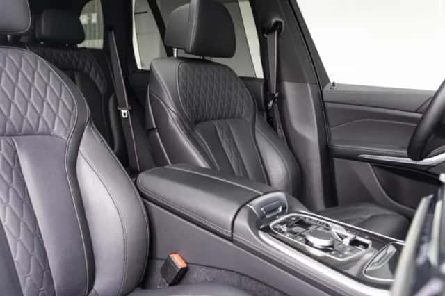 BMW X5 (2025) thumbnail 4
