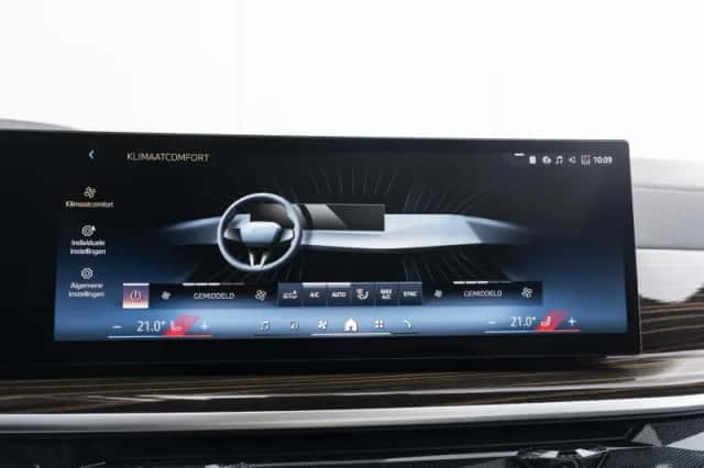 BMW X5 (2025) thumbnail 42