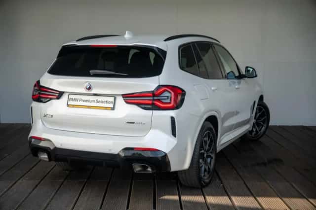 BMW X3 (2023) thumbnail 2