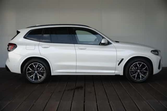 BMW X3 (2023) thumbnail 7