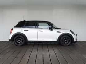 MINI 5-deurs (2024) thumbnail 6