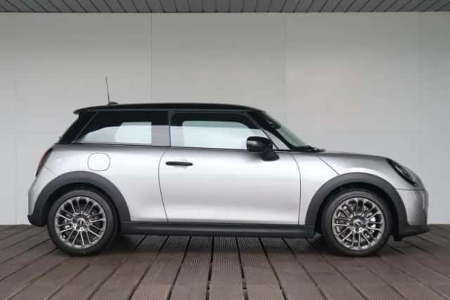 MINI Cooper (2026) thumbnail 5