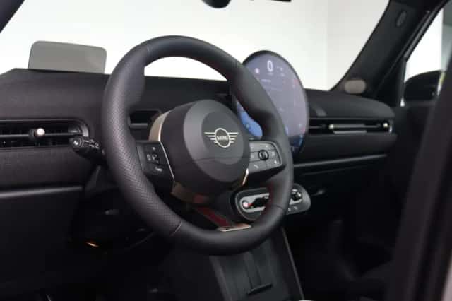 MINI Cooper (2026) thumbnail 14