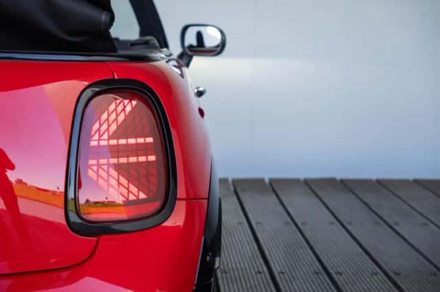 MINI Cabrio (2026) thumbnail 23