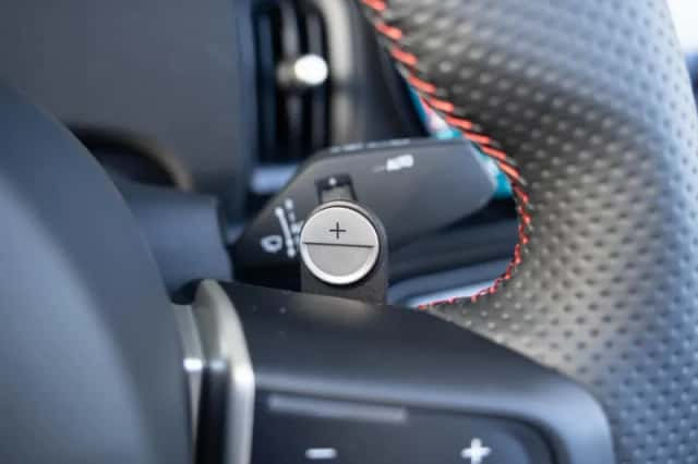 MINI Cabrio (2026) thumbnail 30