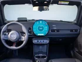 MINI Cabrio (2026) thumbnail 8