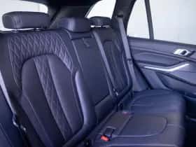 BMW X5 (2023) thumbnail 11