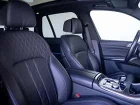 BMW X5 (2023) thumbnail 4