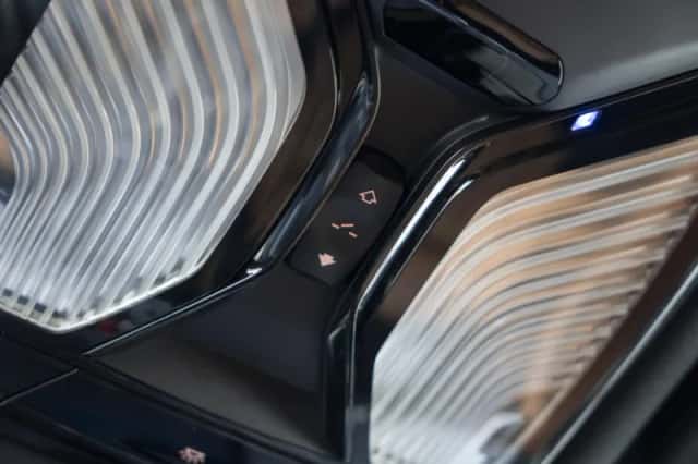 BMW X4 (2023) thumbnail 18
