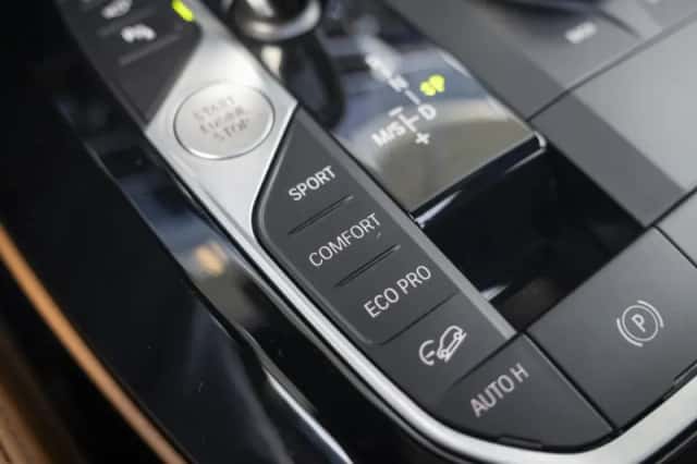 BMW X4 (2023) thumbnail 30