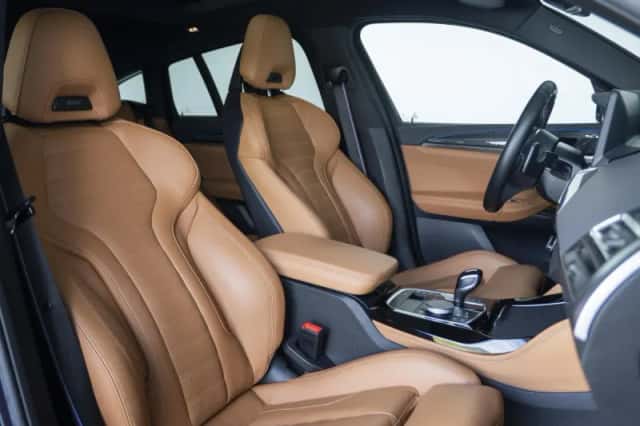 BMW X4 (2023) thumbnail 4