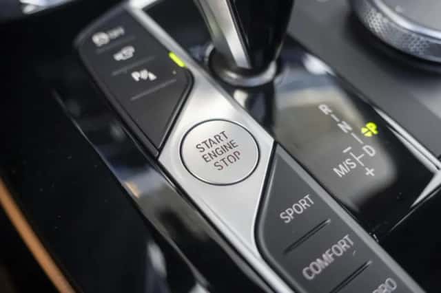 BMW X4 (2023) thumbnail 31