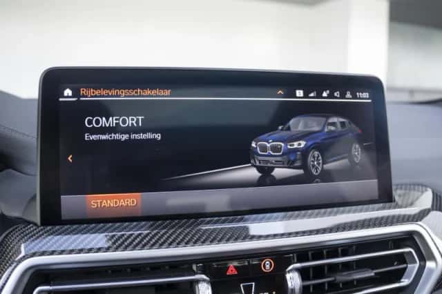 BMW X4 (2023) thumbnail 44