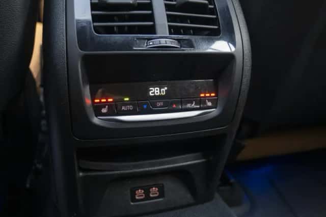 BMW X4 (2023) thumbnail 56