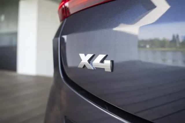 BMW X4 (2023) thumbnail 75