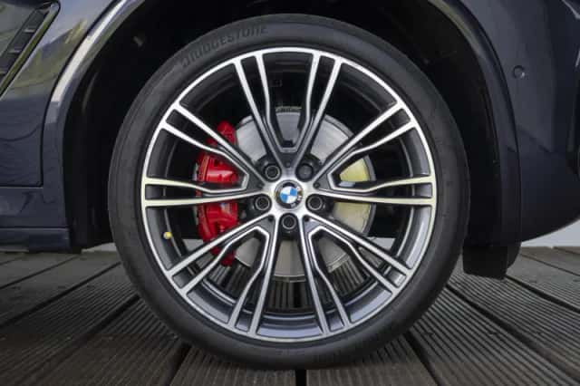 BMW X4 (2023) thumbnail 9