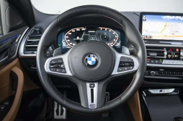 BMW X4 (2023) thumbnail 10