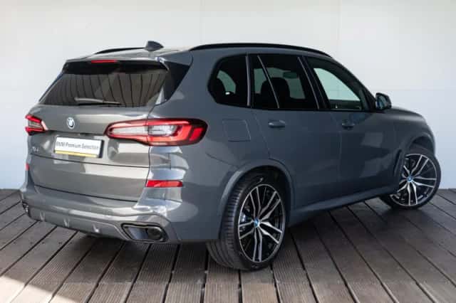 BMW X5 (2022) thumbnail 2